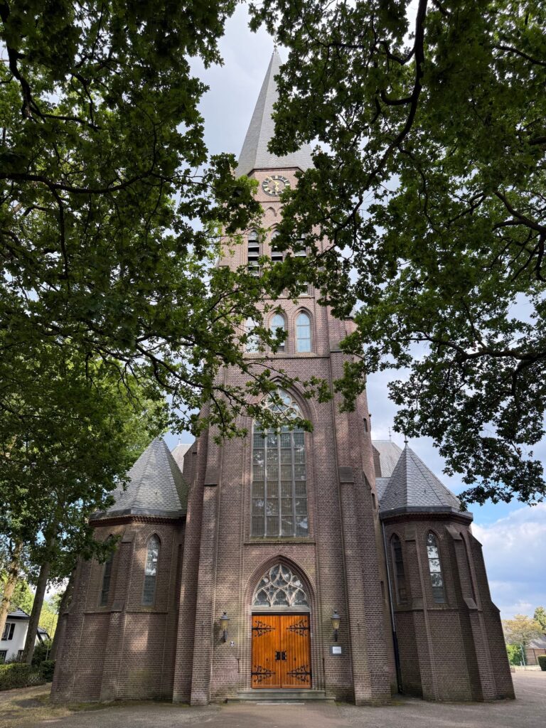 Sint-Martinuskerk in Vaassen, gemeente Epe
